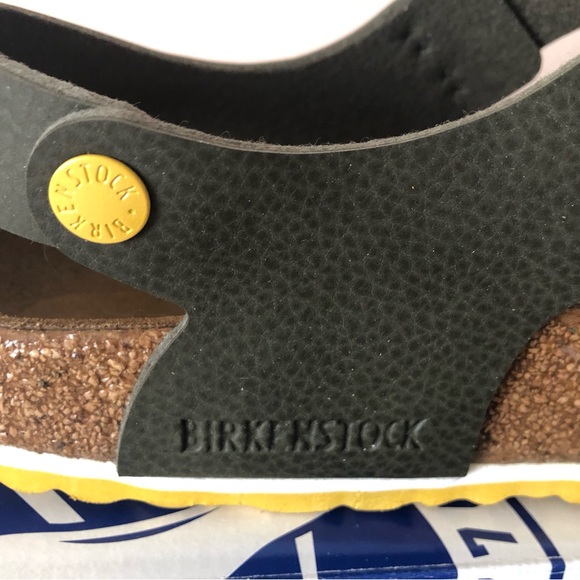 Birkenstock adjustable khaki yellow bottom sandal. Size: 39, 38, 8, 8.5,  7, 7.5 - Picture 9 of 12